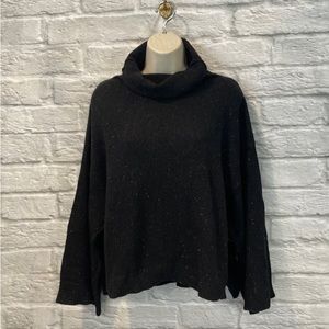 Frame funnel neck Swing cashmere black sweater
